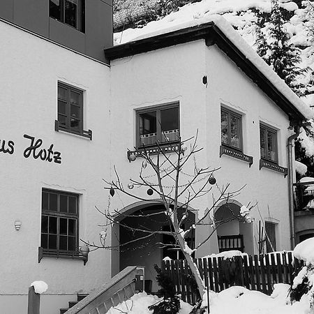 דירות לאנדק Haus Hotz מראה חיצוני תמונה