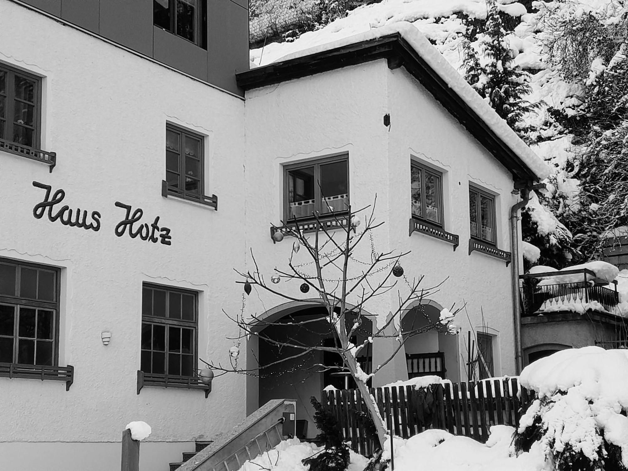 דירות לאנדק Haus Hotz מראה חיצוני תמונה